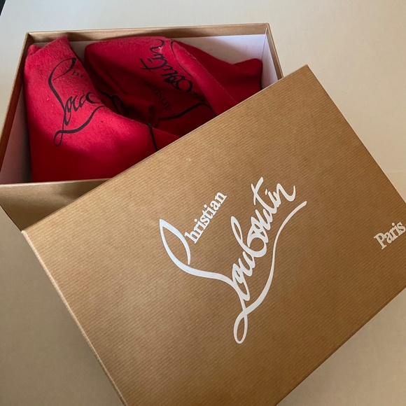 COPY - Louboutin So Kate 120 Black Patent Leather… - Picture 5 of 6